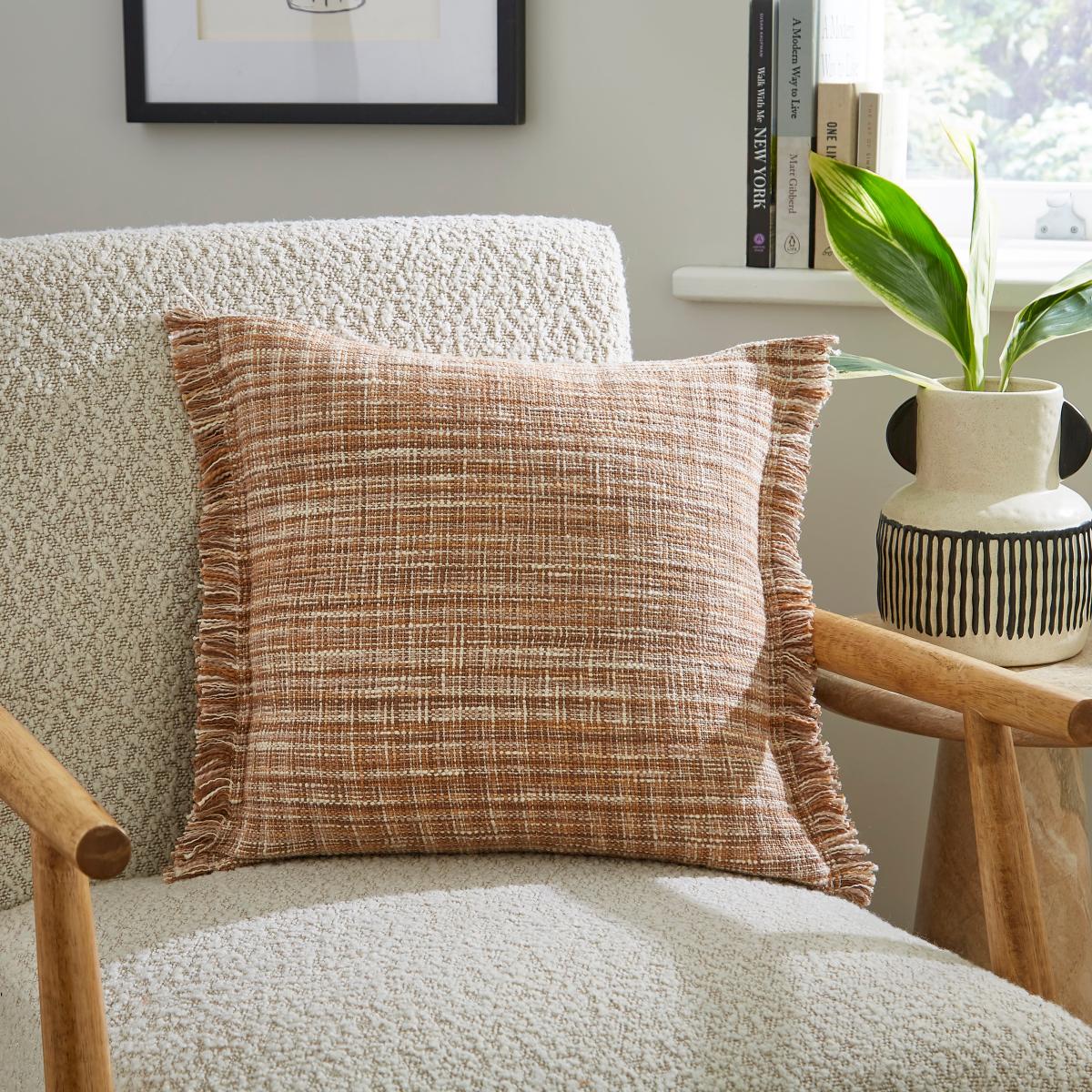 Tonal Fringe Weave Square Cushion – image 2