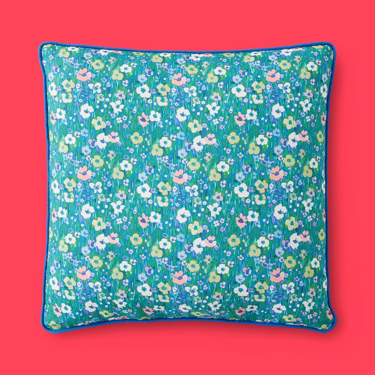 Sophie Robinson Sunshine Flowers Outdoor Boxed Square Cushion – image 3