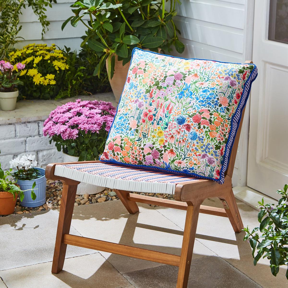 Sophie Robinson Sunshine Flowers Outdoor Boxed Square Cushion – image 1