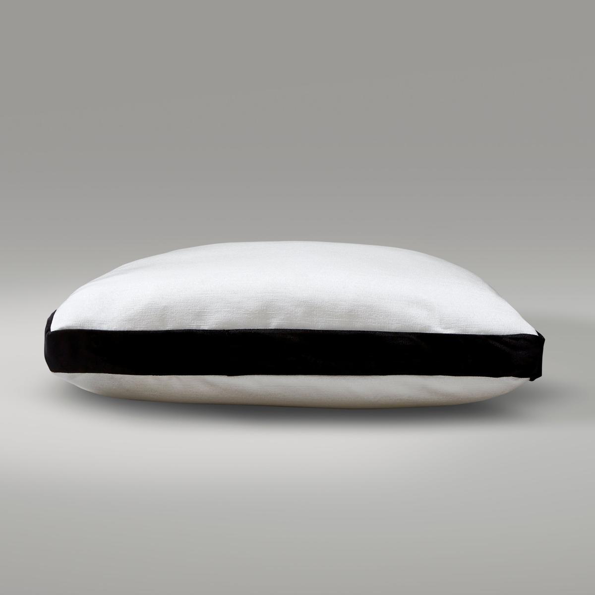 Satin Box Edge Cushion Black and white – image 3