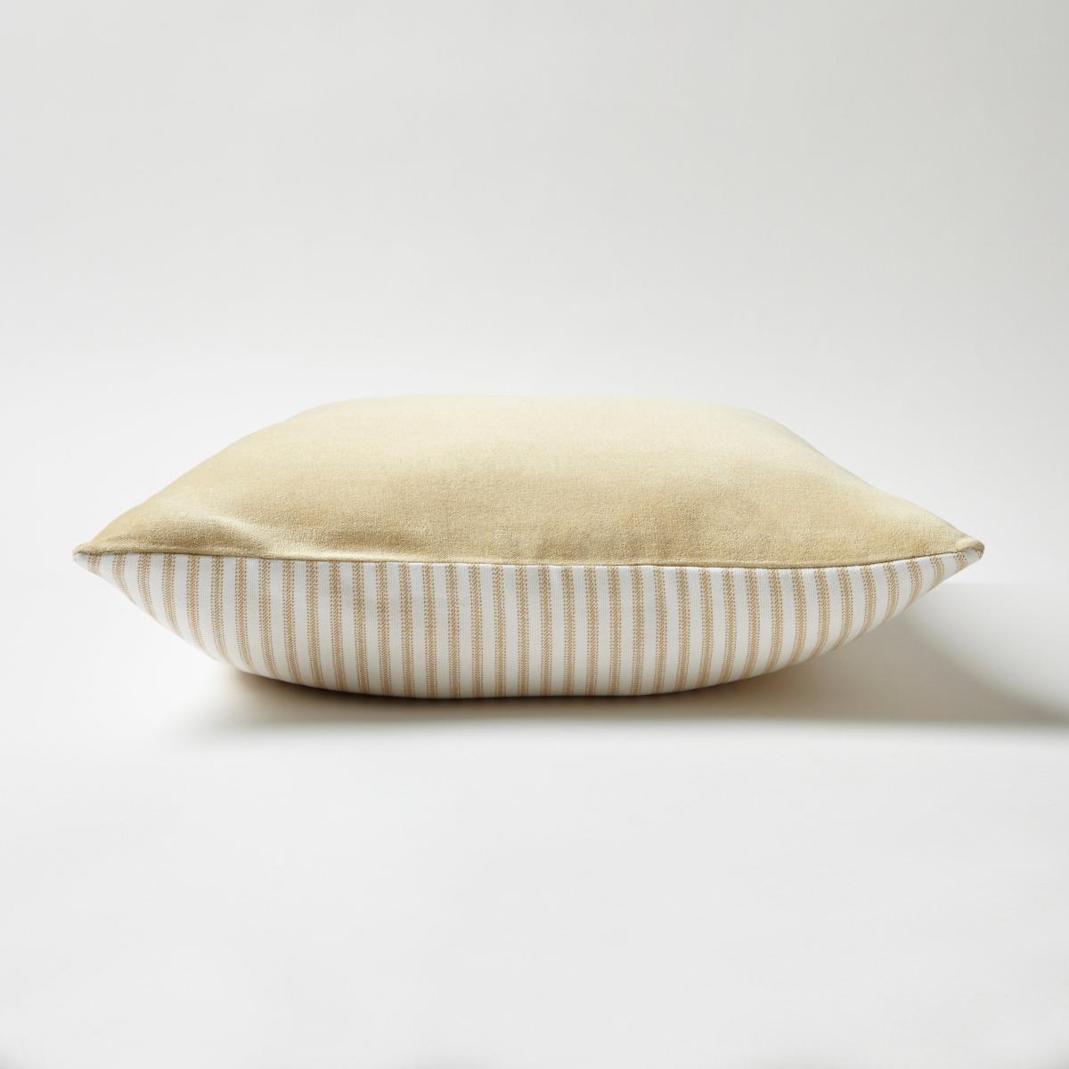 Cotton Velvet Cushion Mushroom – image 3