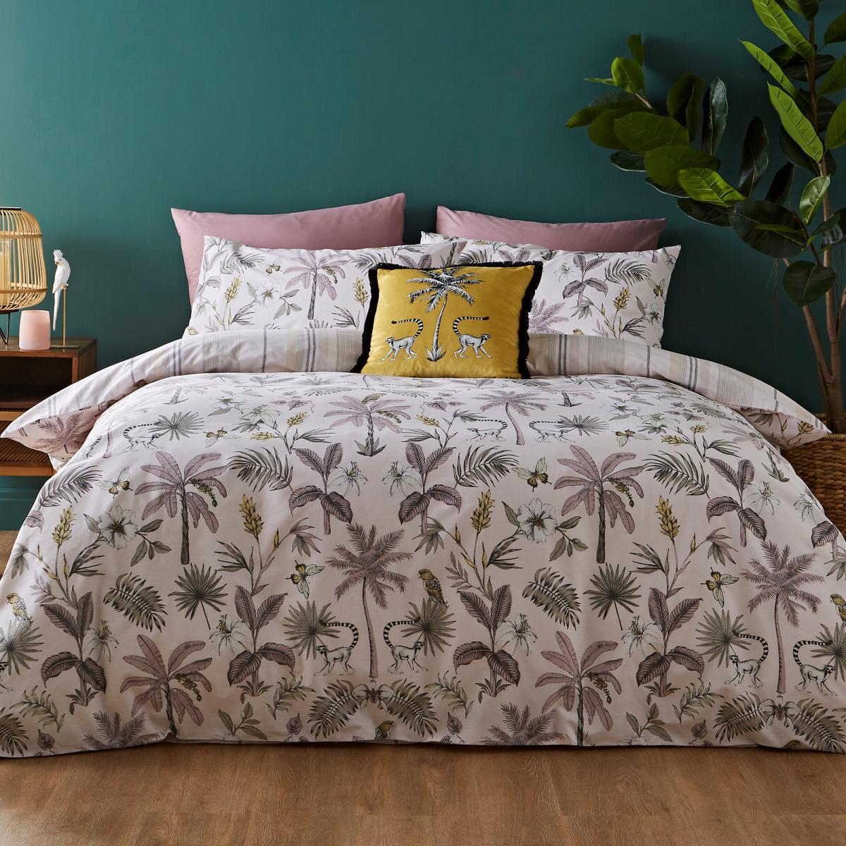Tropicana Yellow Velvet Cushion Yellow – image 2
