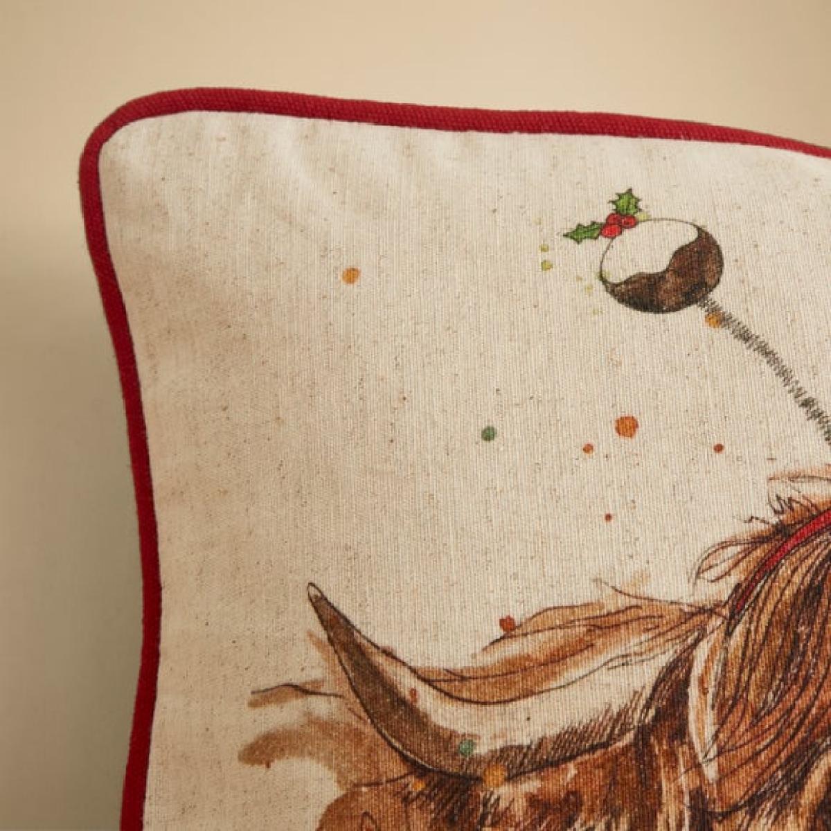 Christmas Highland Cow Rectangular Cushion – image 2