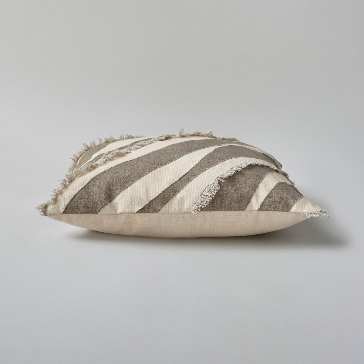 Artisan Tufted Abstract Natural Cushion Cover Natural – image 4