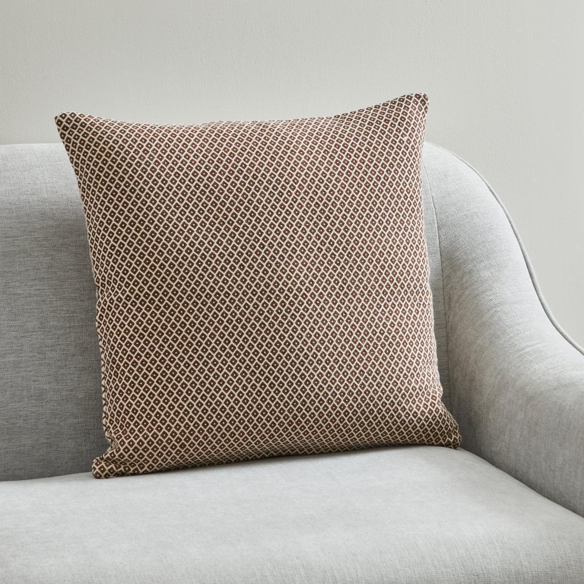 Printed Diamond Cushion Black – image 5