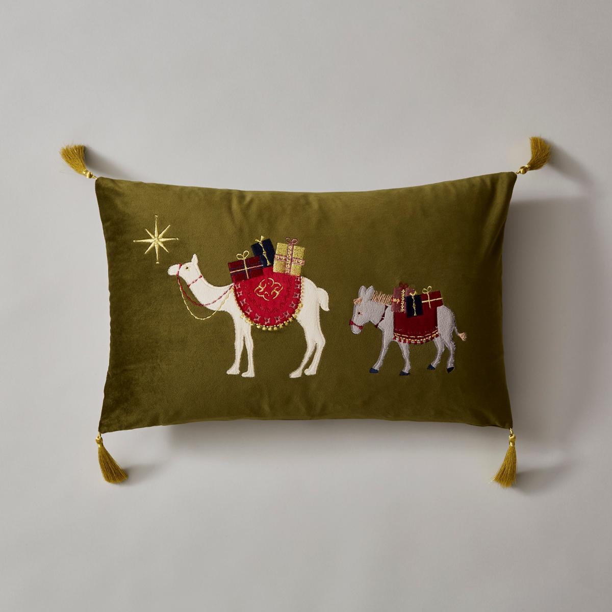 Festive Traveller Scene Olive Cushion Olive – image 2