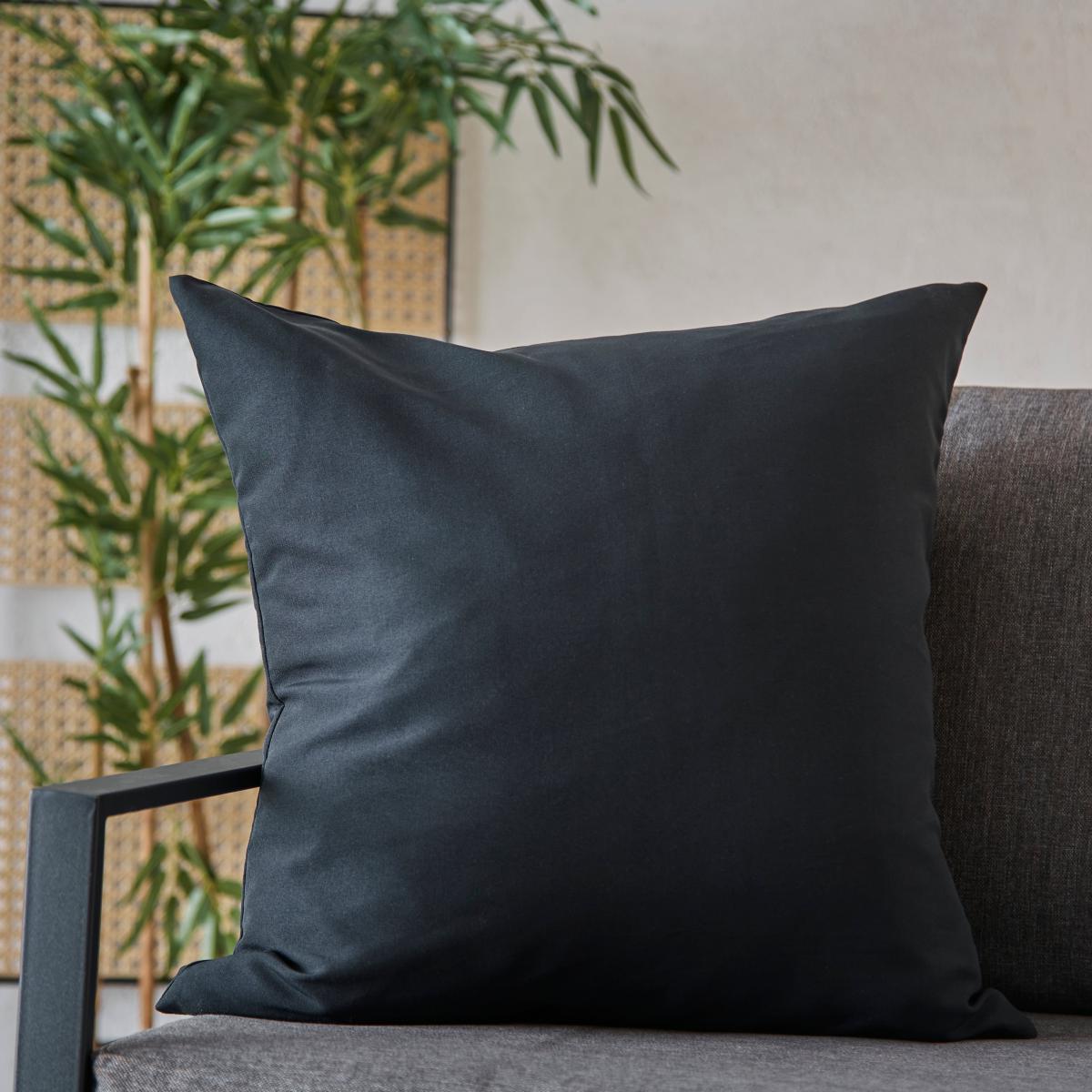 Water Resistant Outdoor Cushion Black – image 1