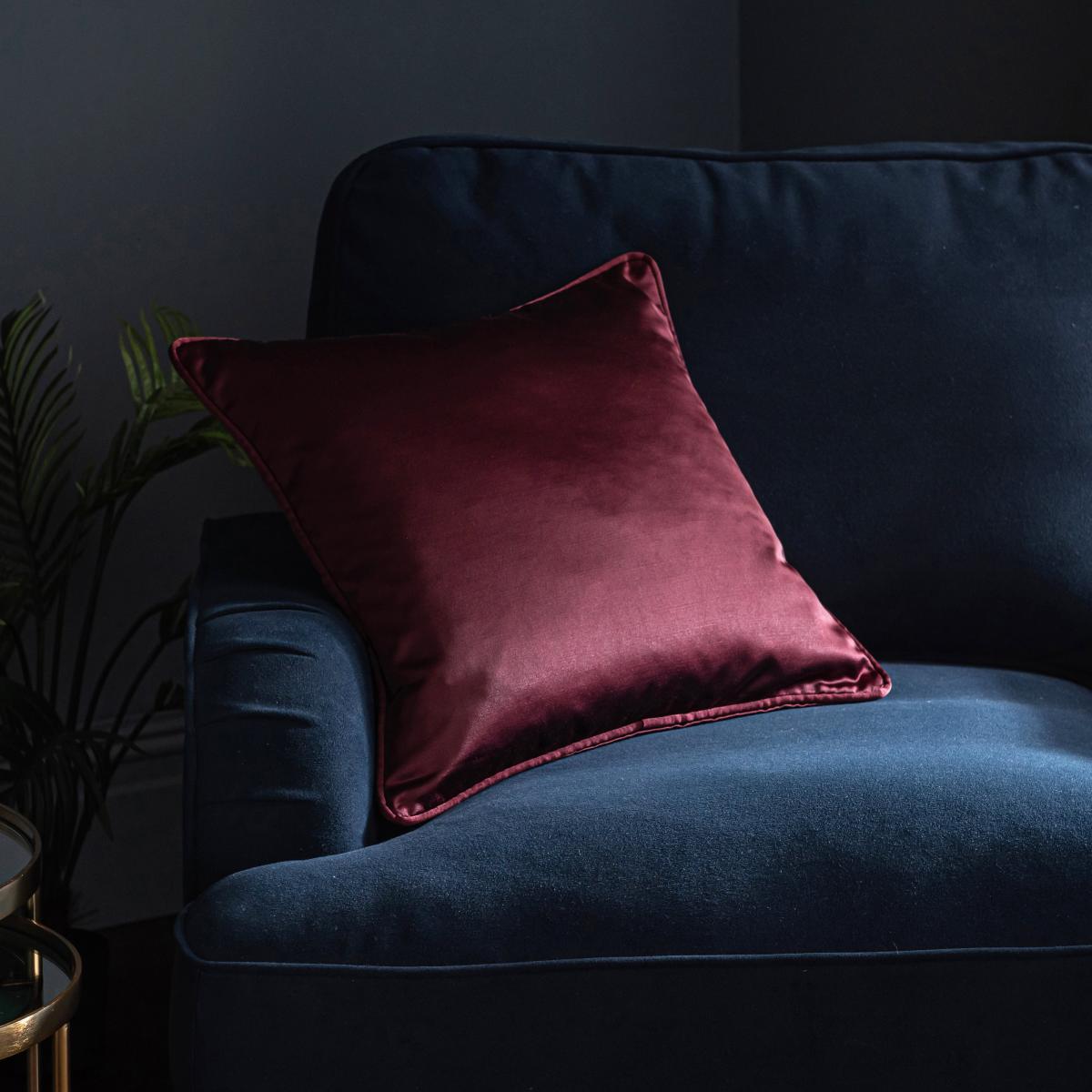 Satin Cushion Merlot – image 3