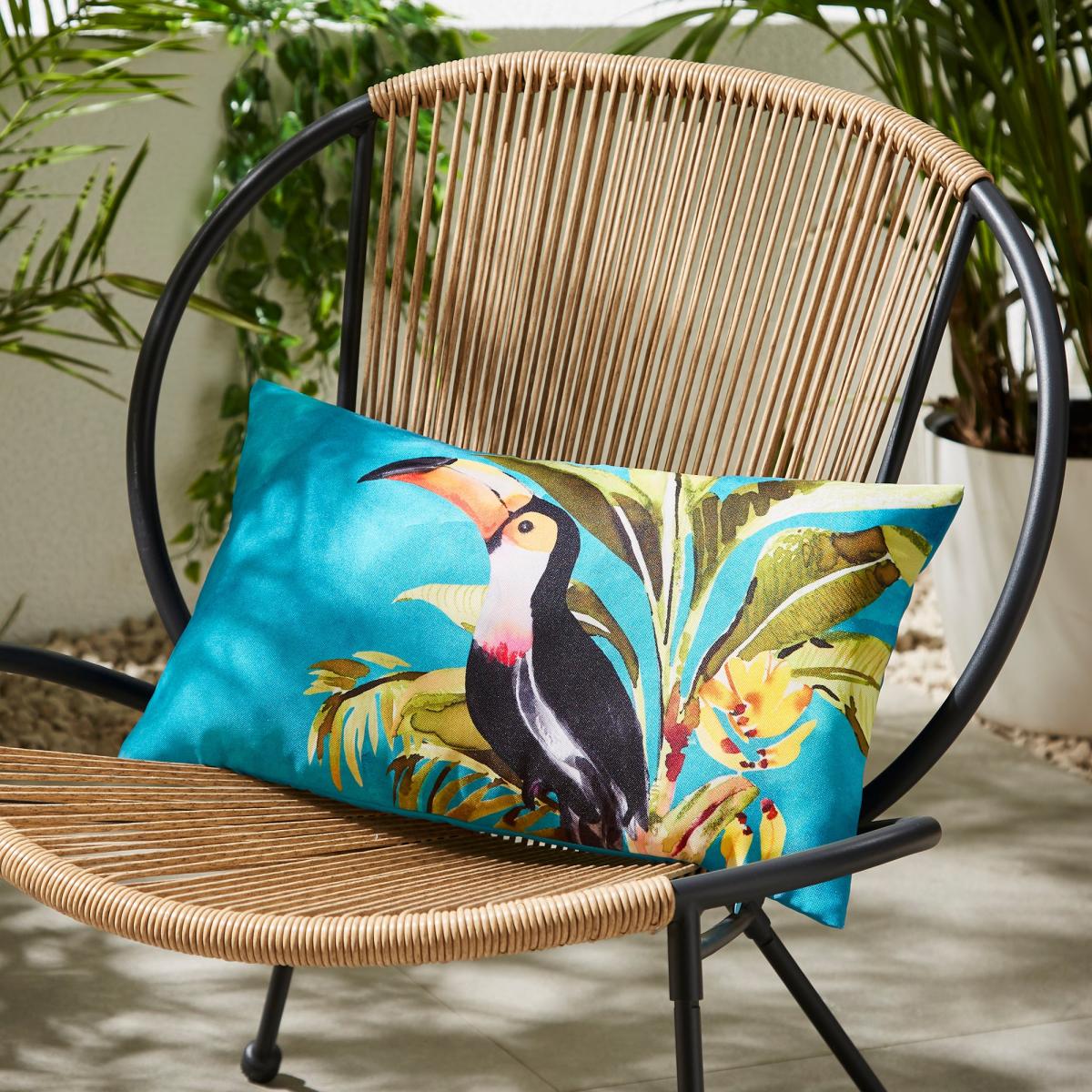 Toucan Outdoor Rectangle Cushion – image 1