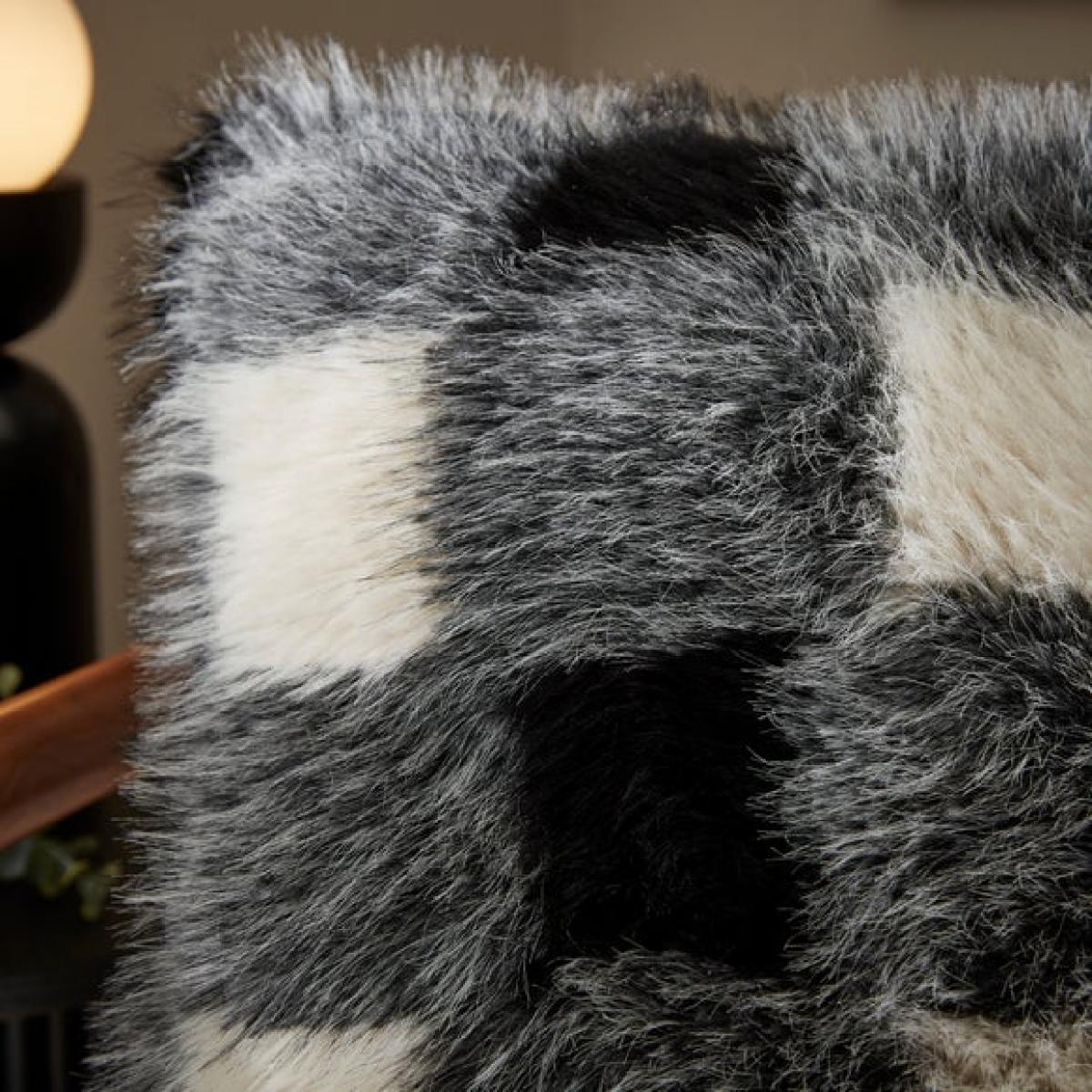 Buffalo Check Fur Square Cushion – image 2