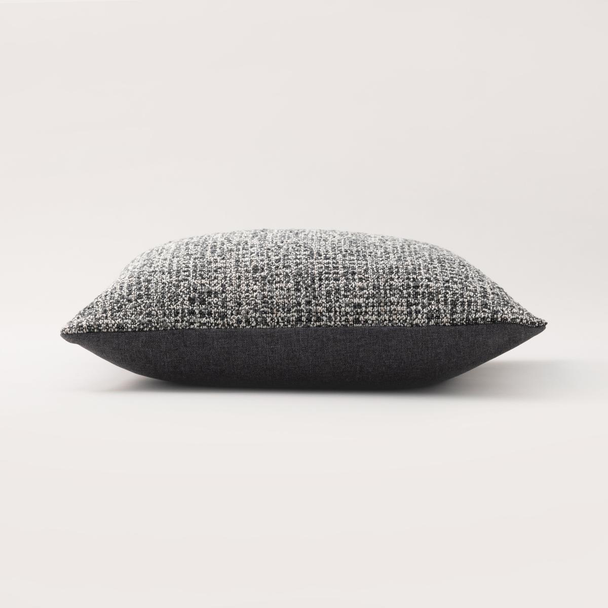 Chunky Tweed Boucle Cushion Black/White – image 4