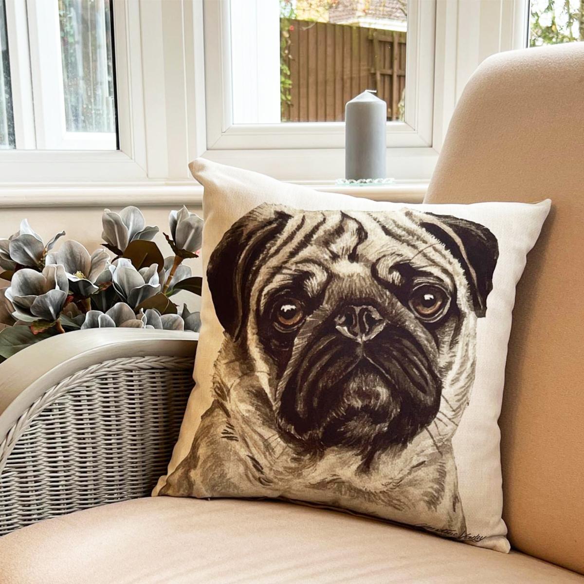 Daro Pug Square Cushion – image 1