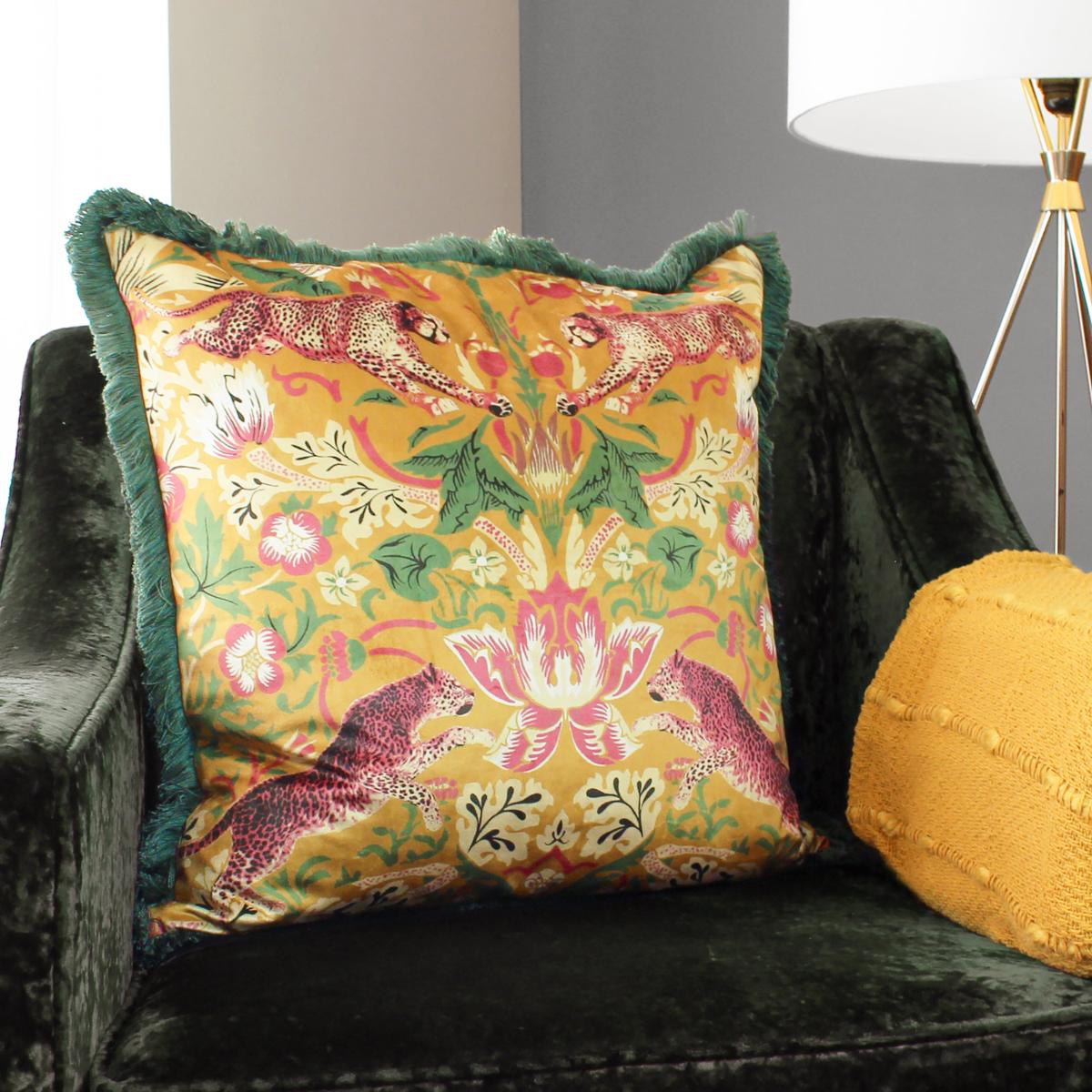 Paoletti Bexley Square Cushion – image 1