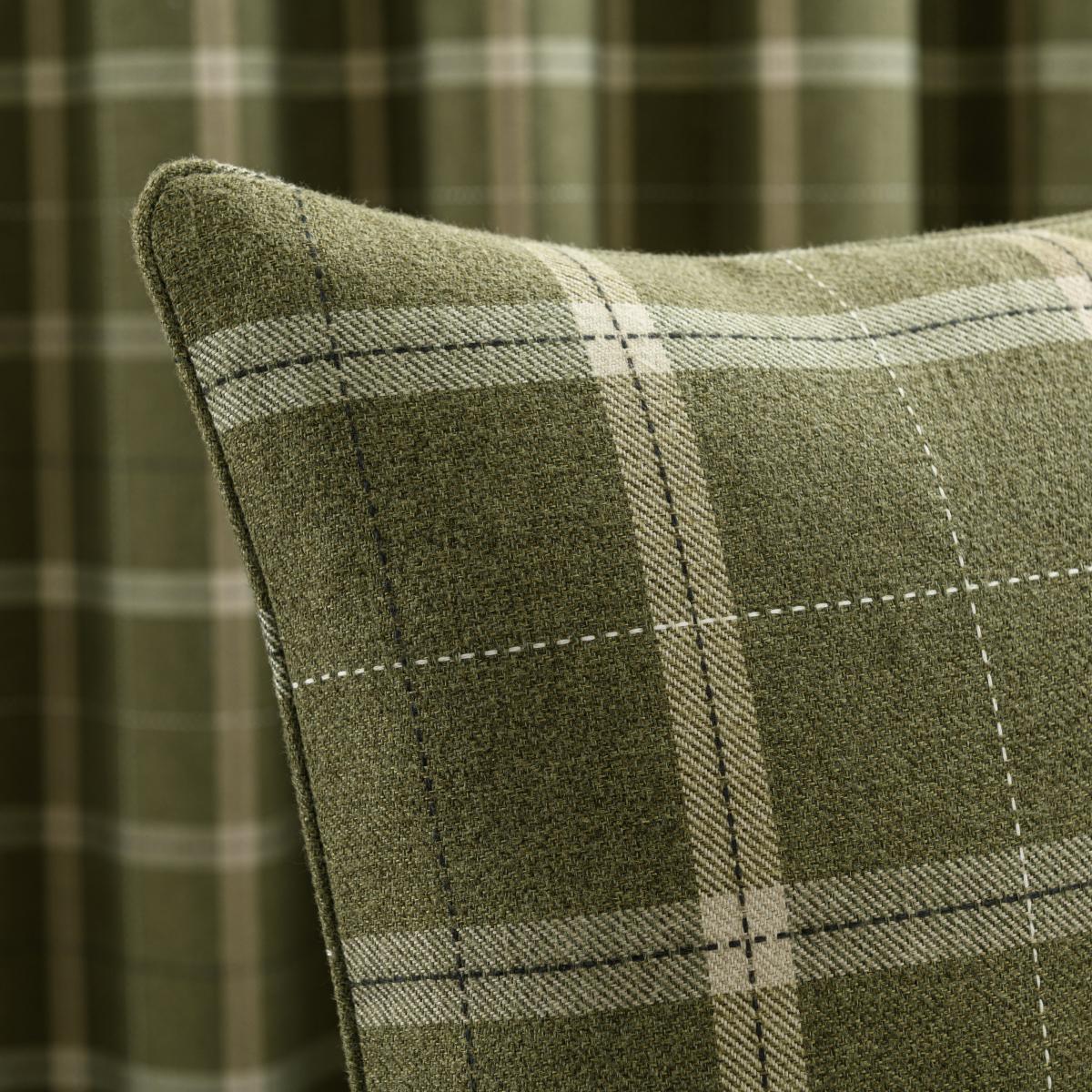 Huntly Cushion Green – image 2