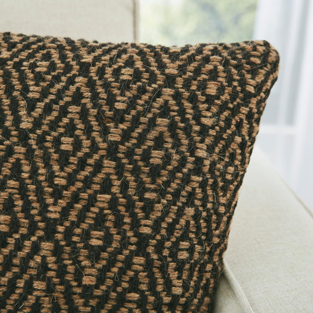 Jute Geometric Cushion MultiColoured – image 6