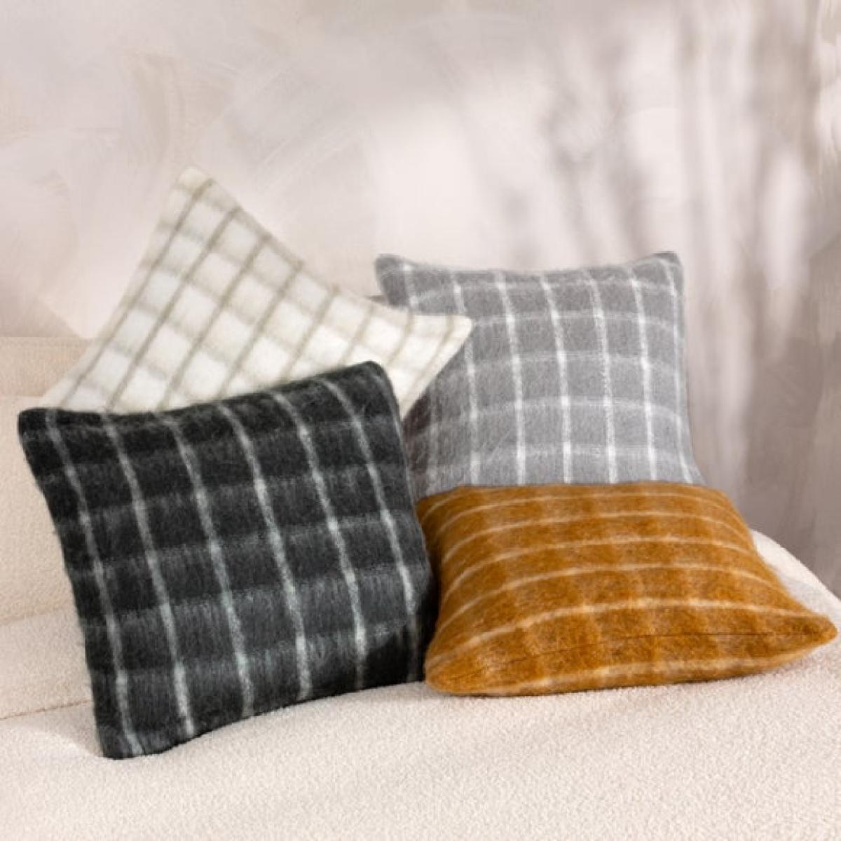 Yard Yarrow Check Square Cushion – image 5