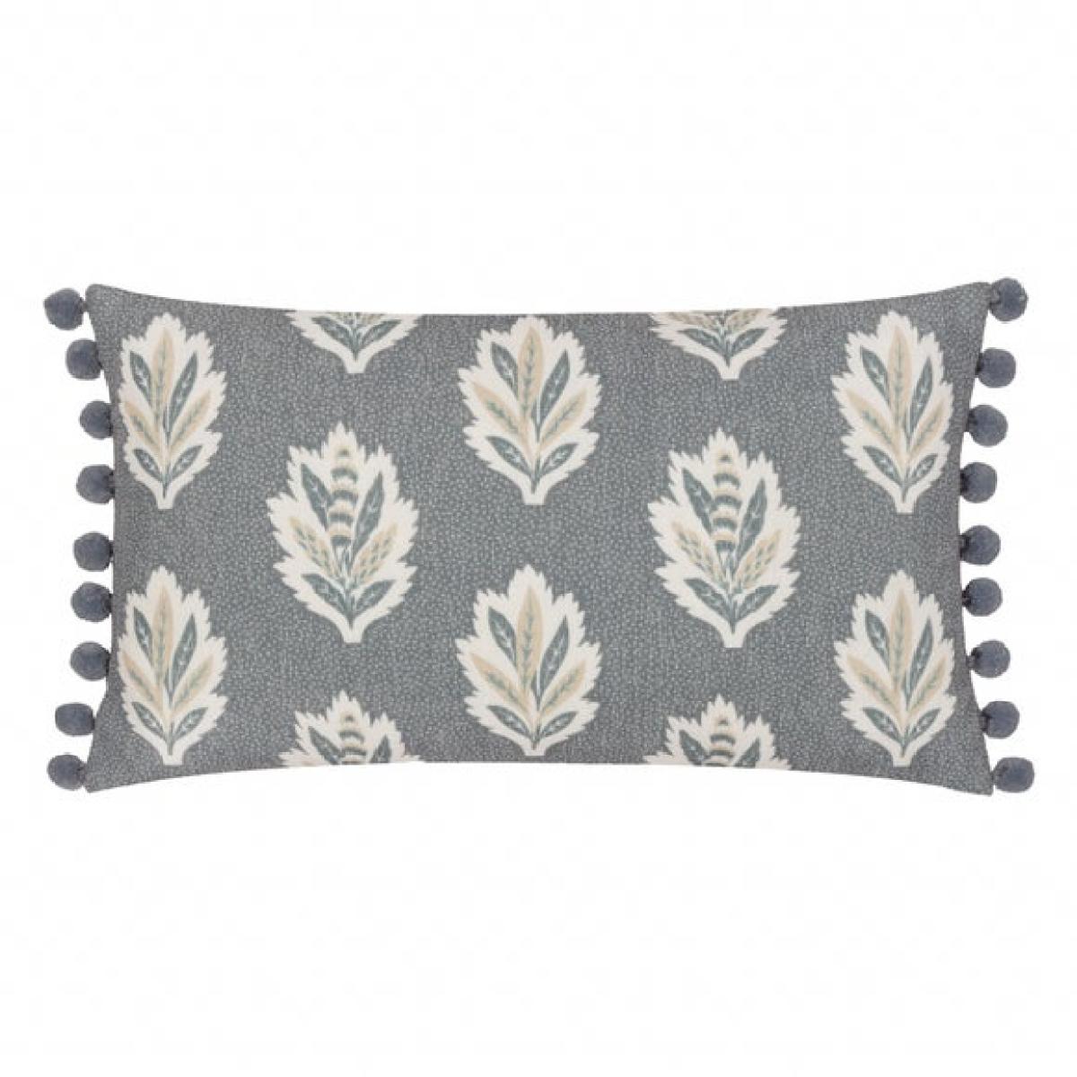 Sessile Leaf Rectangle Cushion – image 2