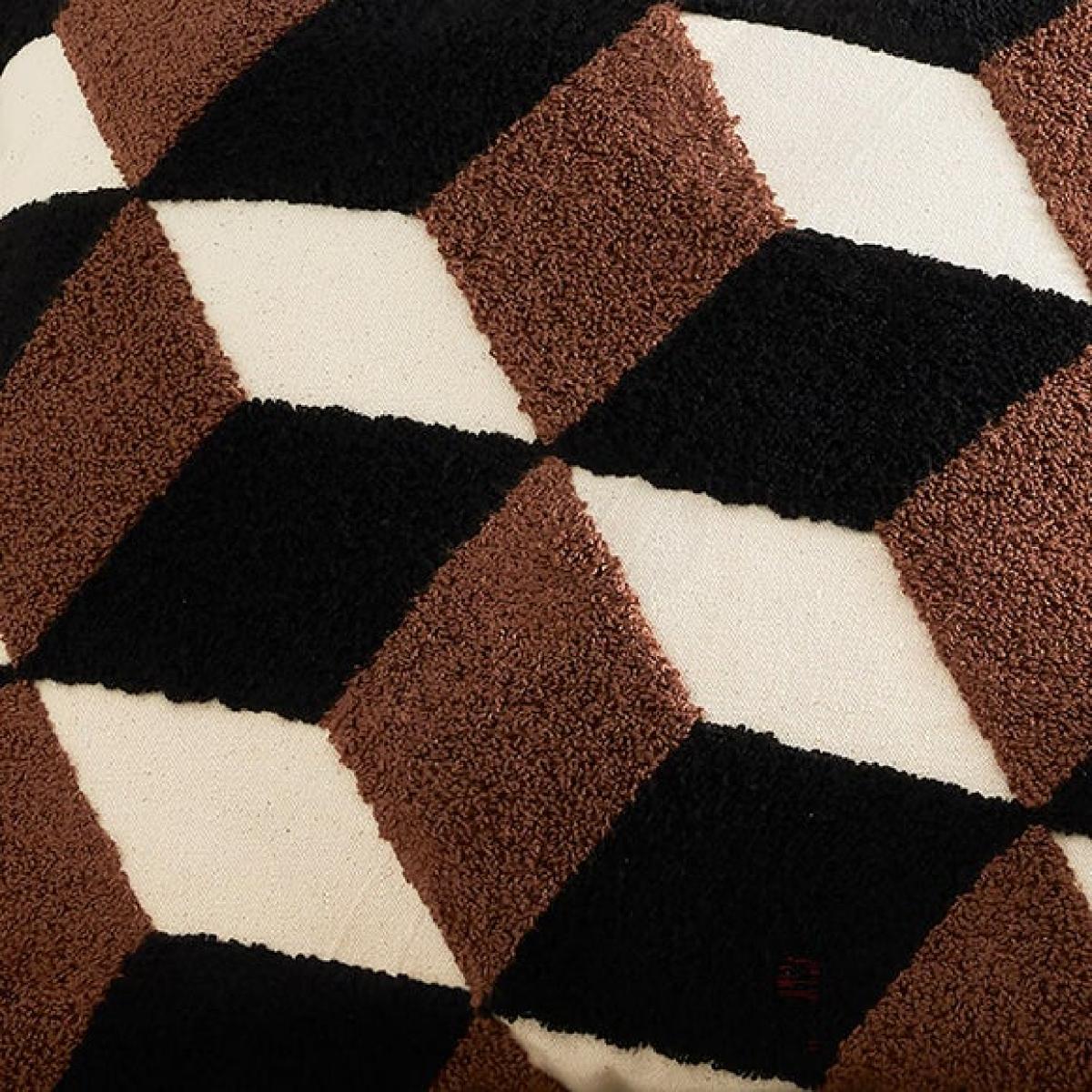 Appletree Jett Square Cushion – image 2