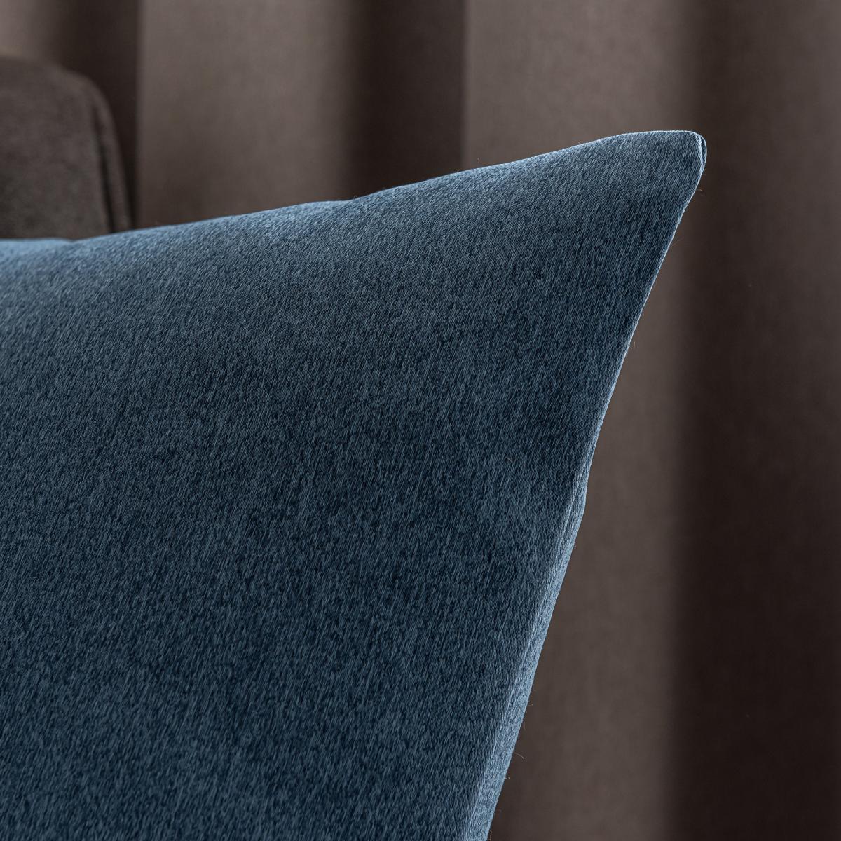 Luxe Cushion Navy – image 2