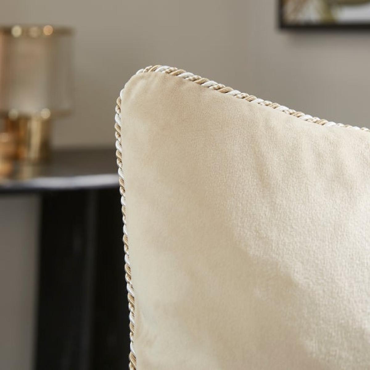 Twisted Trim Square Cushion – image 2