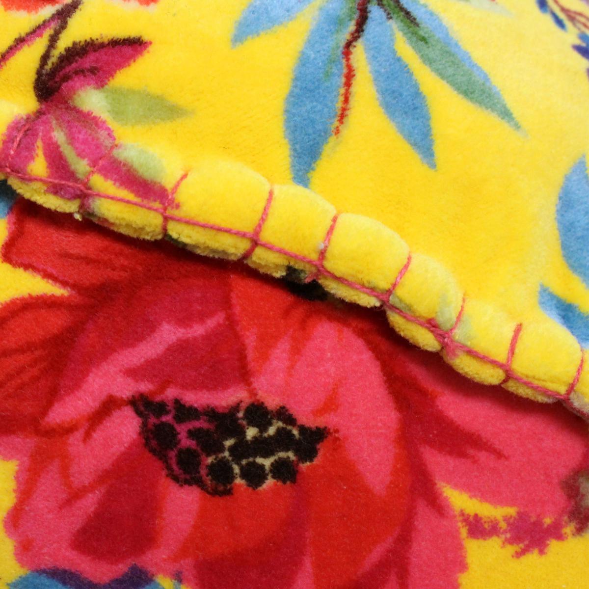 Paoletti Paradise Yellow Velvet Bird Cushion Yellow – image 3