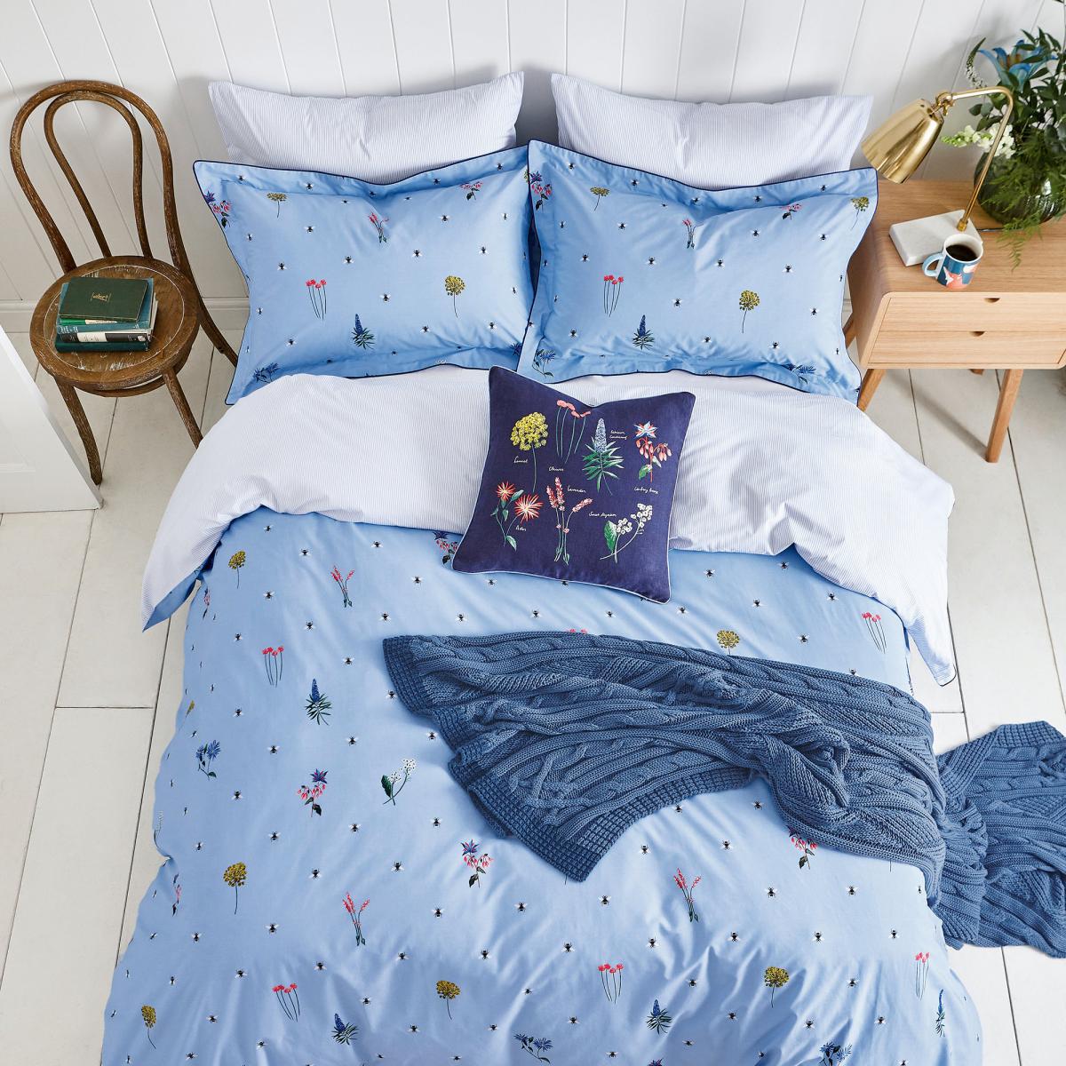 Joules Pollinators Navy Cushion Navy – image 5