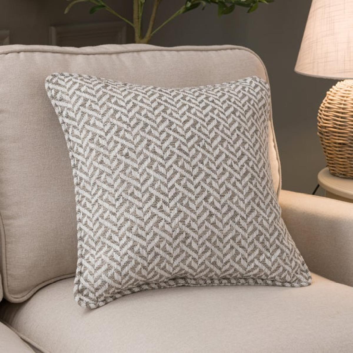 Bennett Square Cushion – image 3