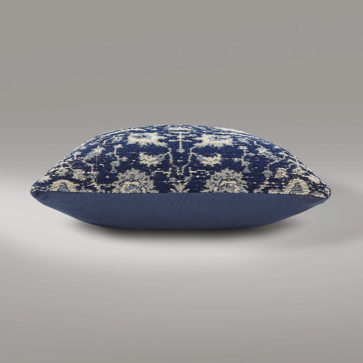Blue Global Chenille Cushion Navy Blue/White – image 3