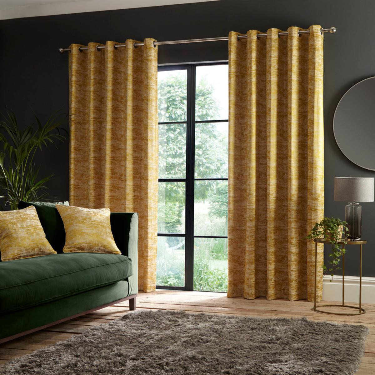 Luxe Texture Old Gold Cushion Gold – image 2