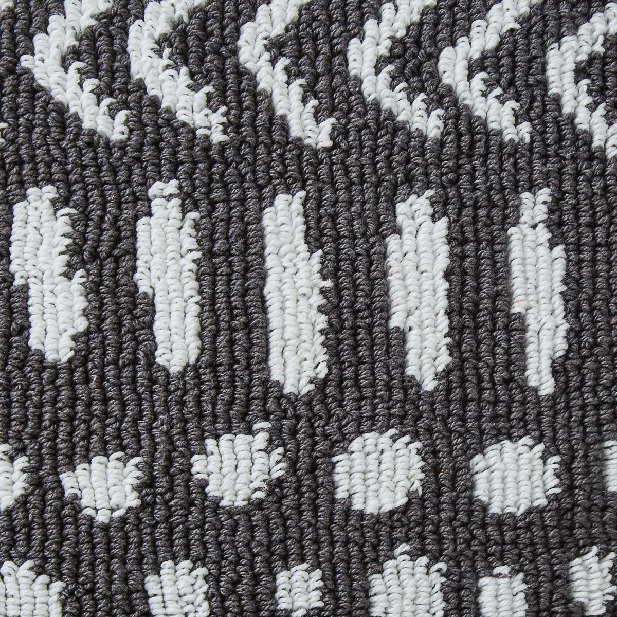 Circular Knit Arrows Cushion Grey – image 5