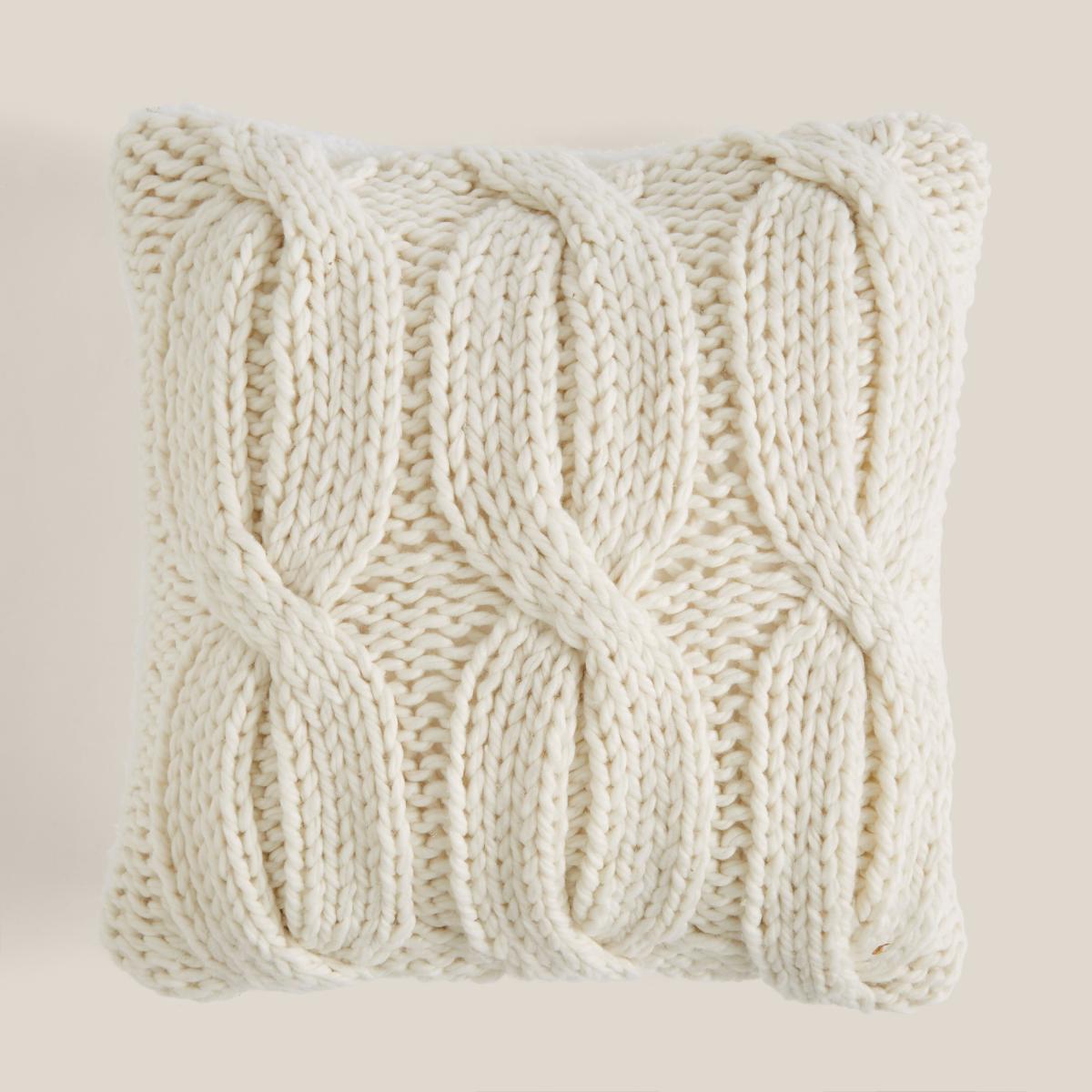 Cable Knit Square Cushion Cream – image 2