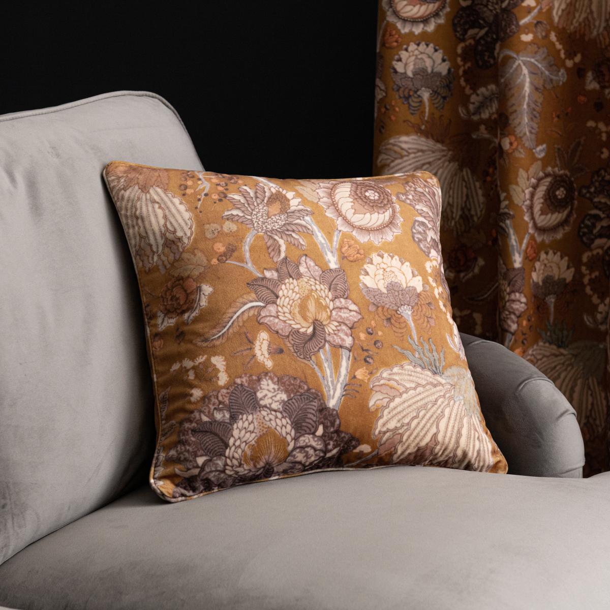 Rafaela Old Gold Cushion Gold/White – image 3