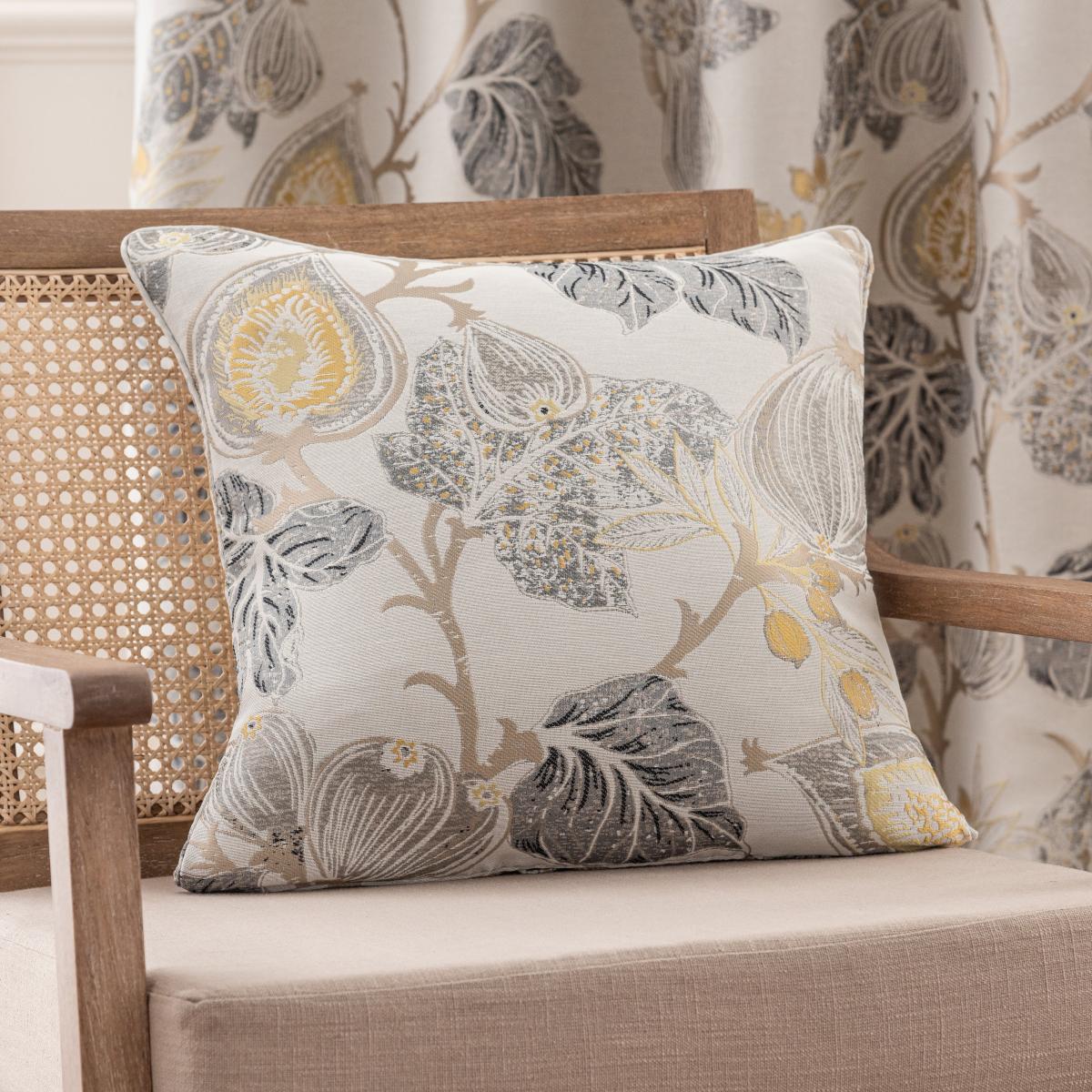 Chianti Jacobean Ochre Cushion Ochre – image 4