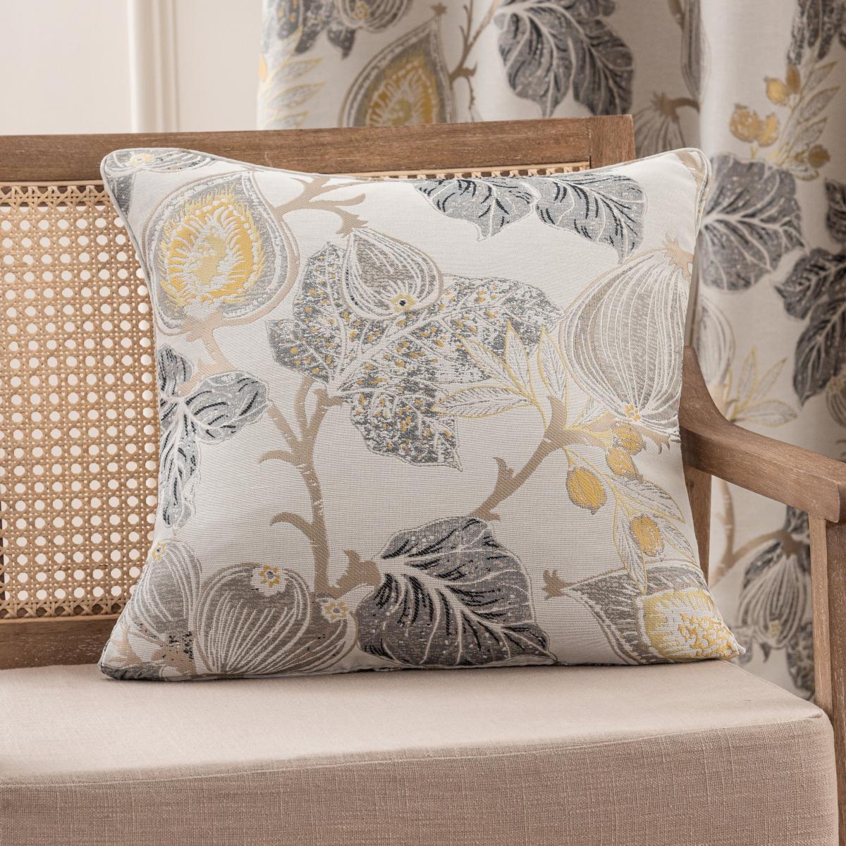Chianti Jacobean Ochre Cushion Ochre – image 1