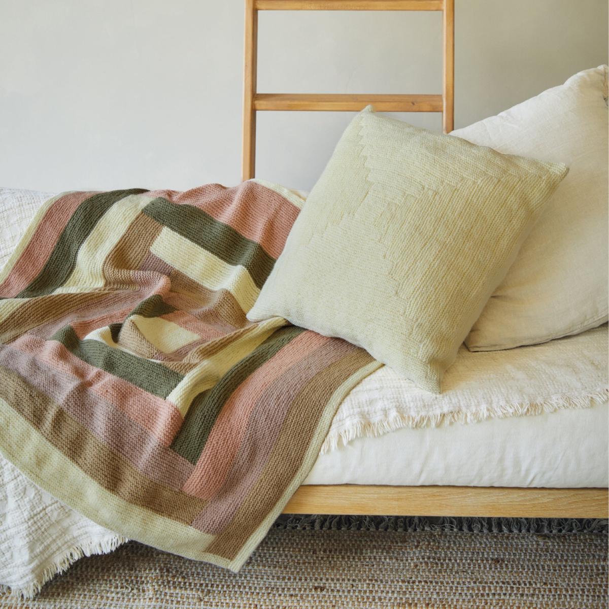 Bonus Double Knit Log Cabin Blanket & Cushion Pattern Leaflet