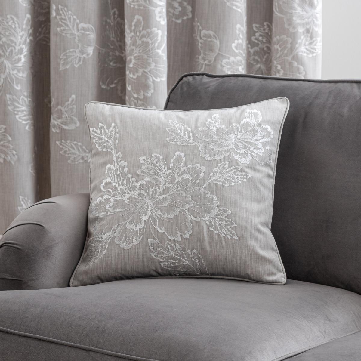Flourish Cushion Grey/White – image 1