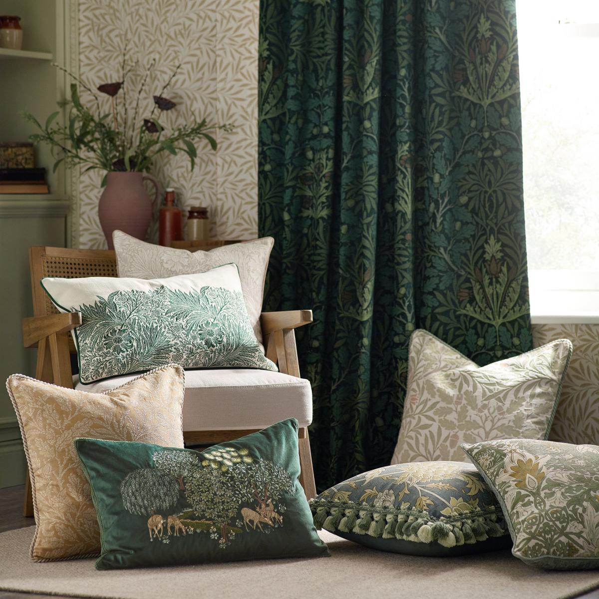 Morris & Co. Snakeshead Square Cushion – image 7