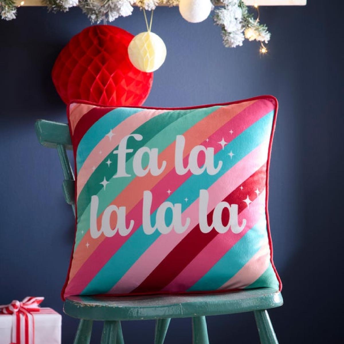 Fusion Fa La La Square Cushion – image 2