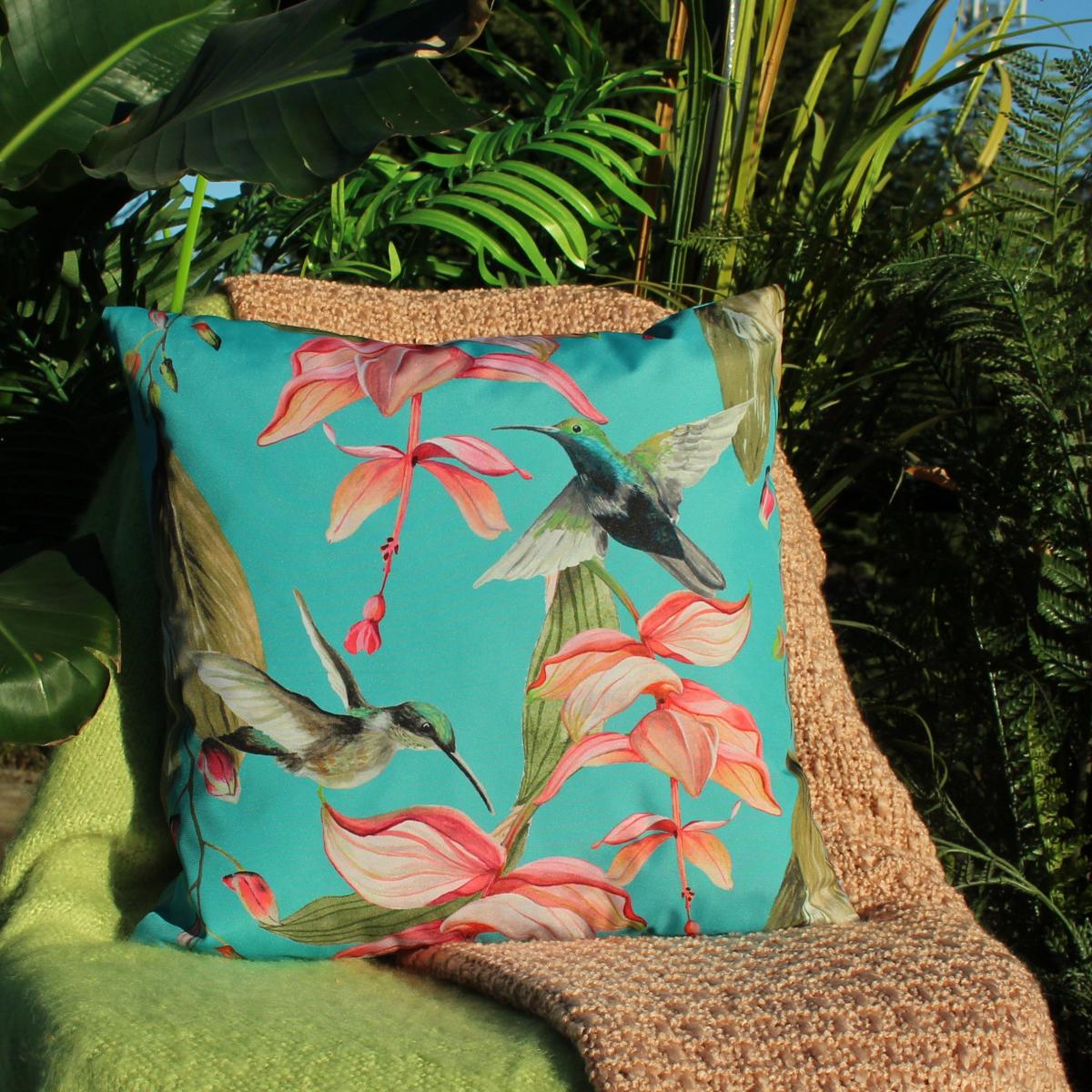 Evans Lichfield Hummingbirds Outdoor Cushion Blue – image 1