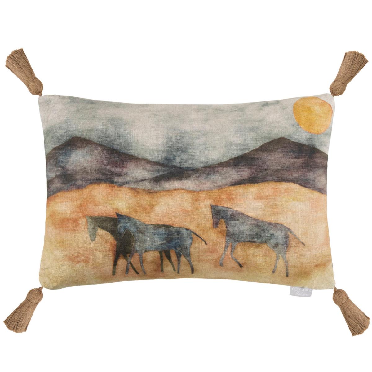 Idaho Velvet Rectangle Cushion Brown – image 2