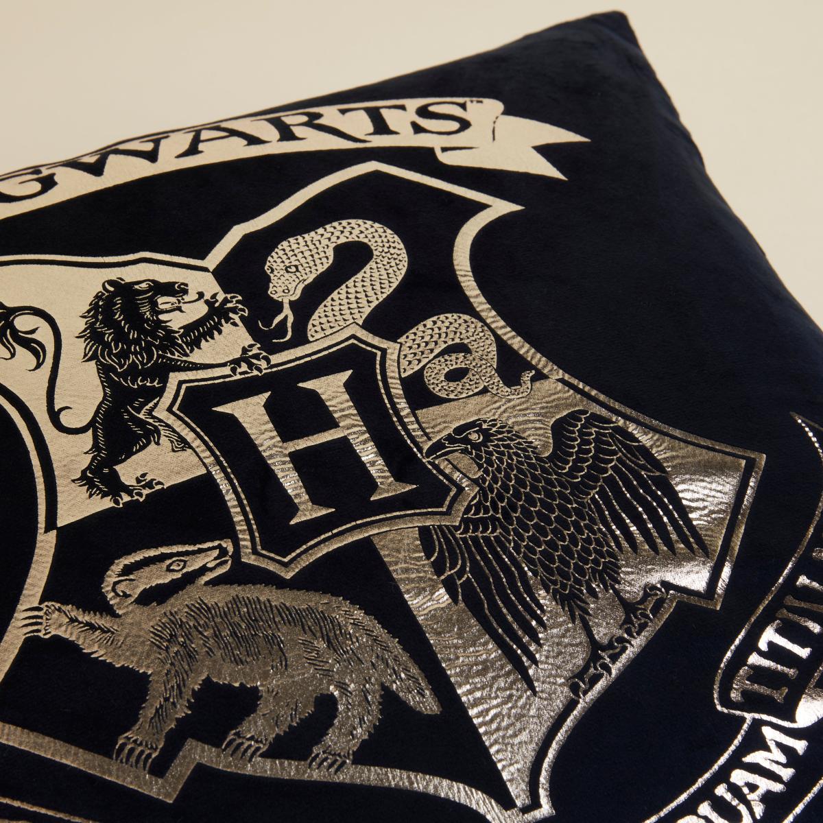 Harry Potter Printed Foil Navy Cushion Navy – image 3