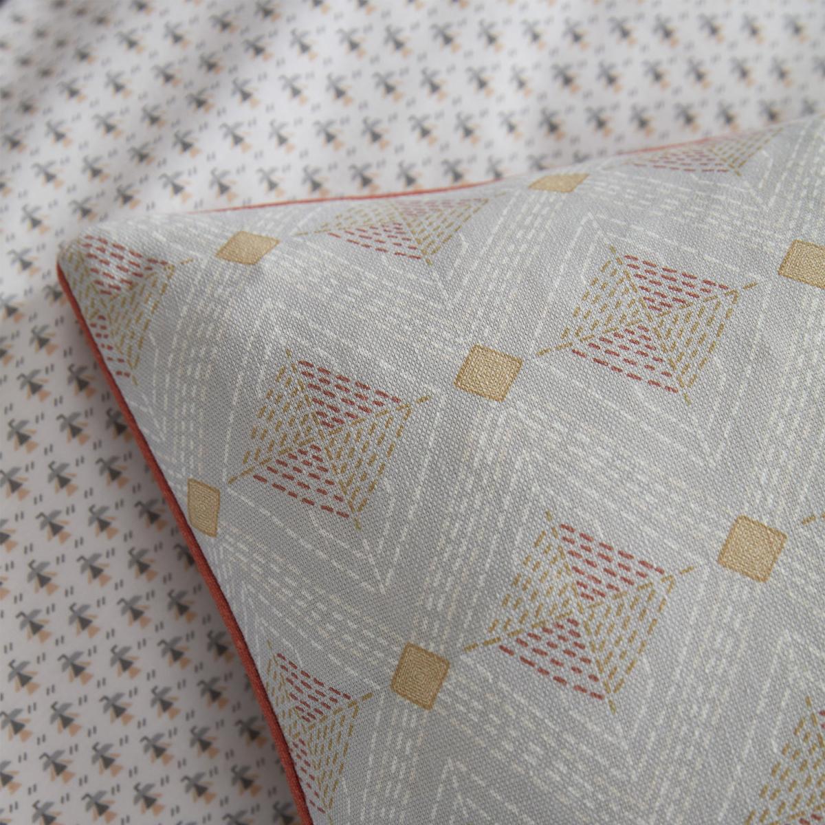 Helena Springfield Emeline & Kalina Cushion Gold – image 3