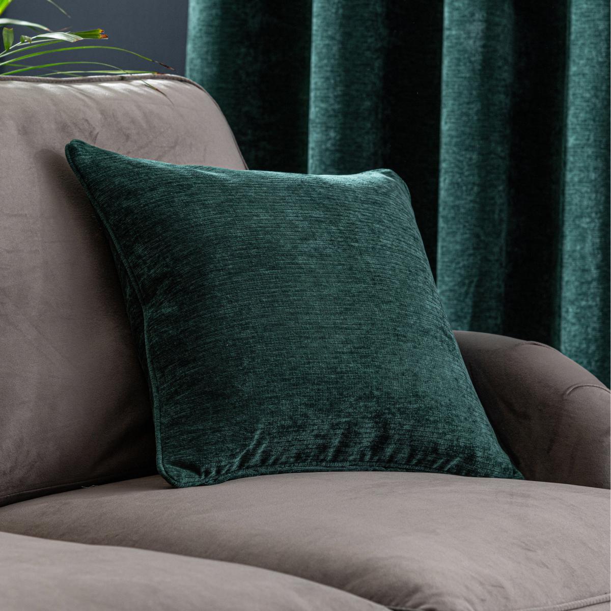 Malden Cushion Green – image 3
