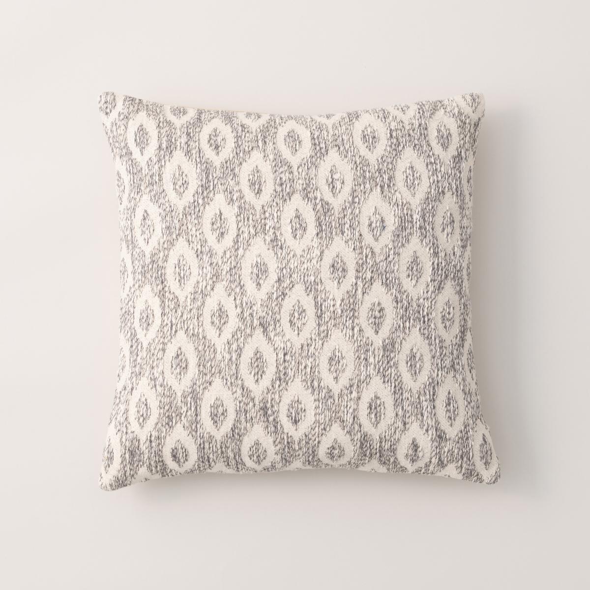 Stria Ogee Cushion Grey/White – image 1