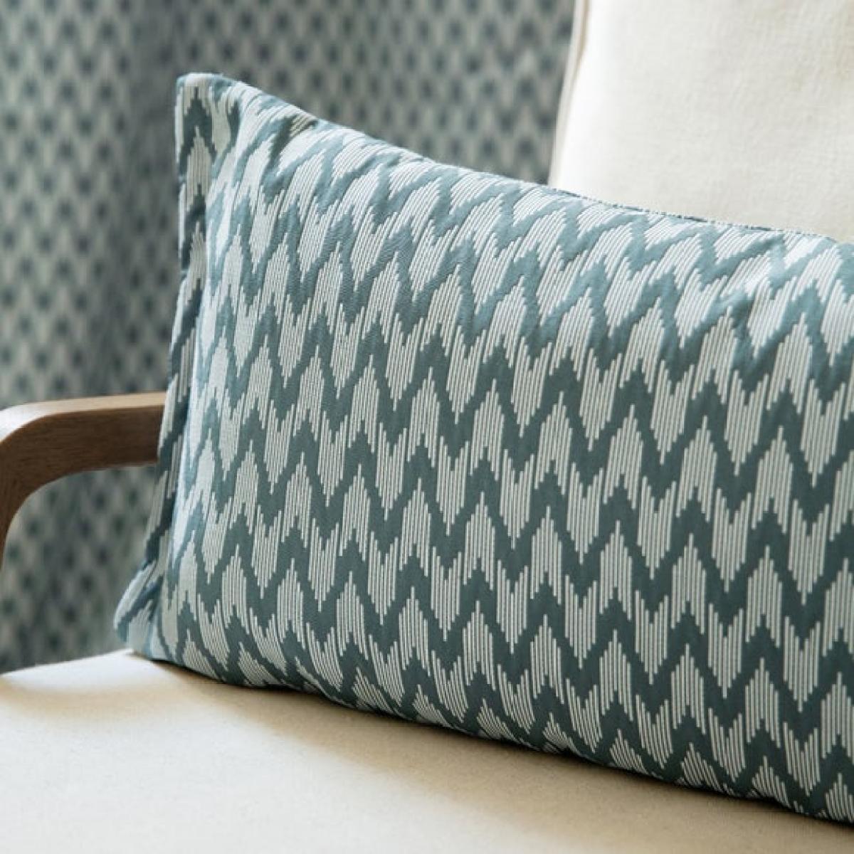 Hutton Rectangle Cushion – image 5