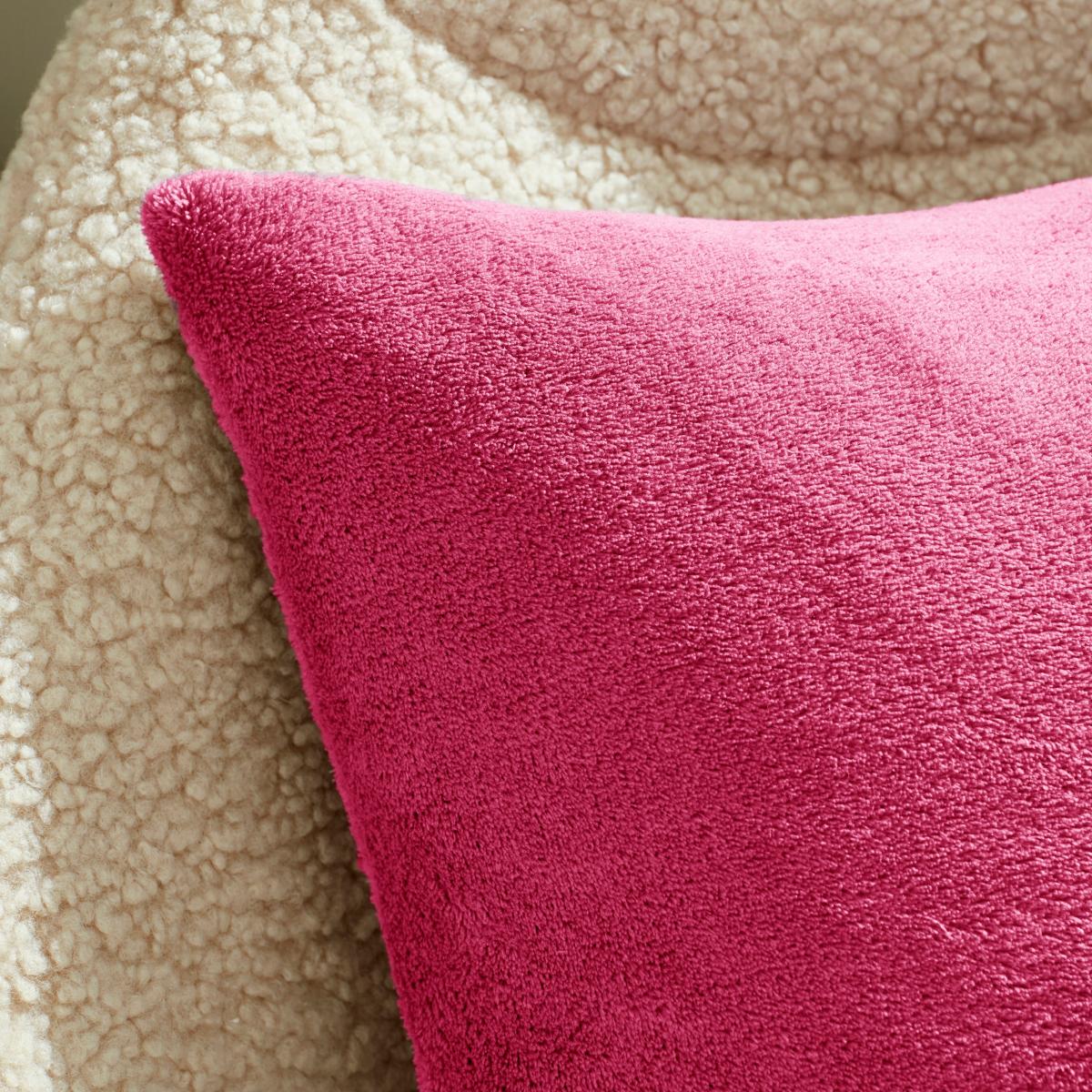 Fleece Cushion Fuchsia – image 2