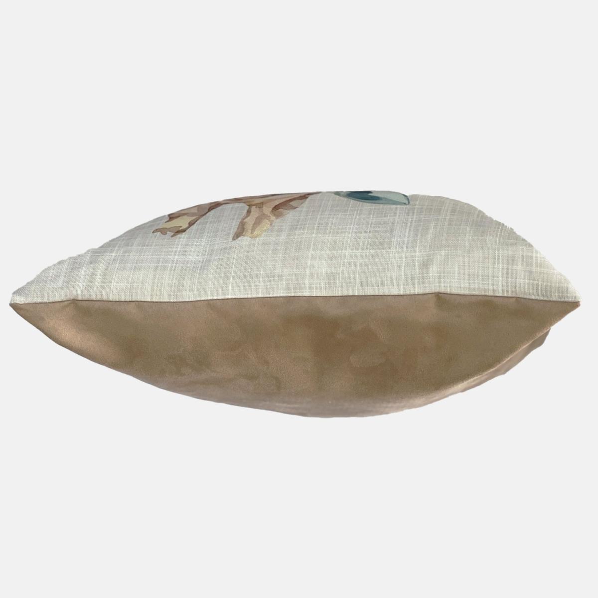 Daro Giraffe Square Cushion Grey – image 3