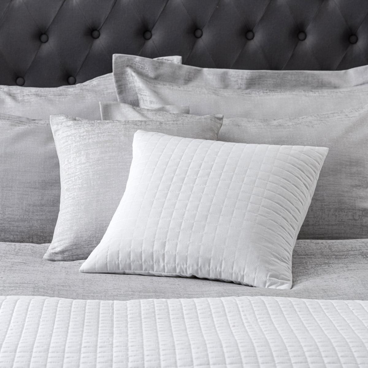 White Gridstitch Cushion White – image 1