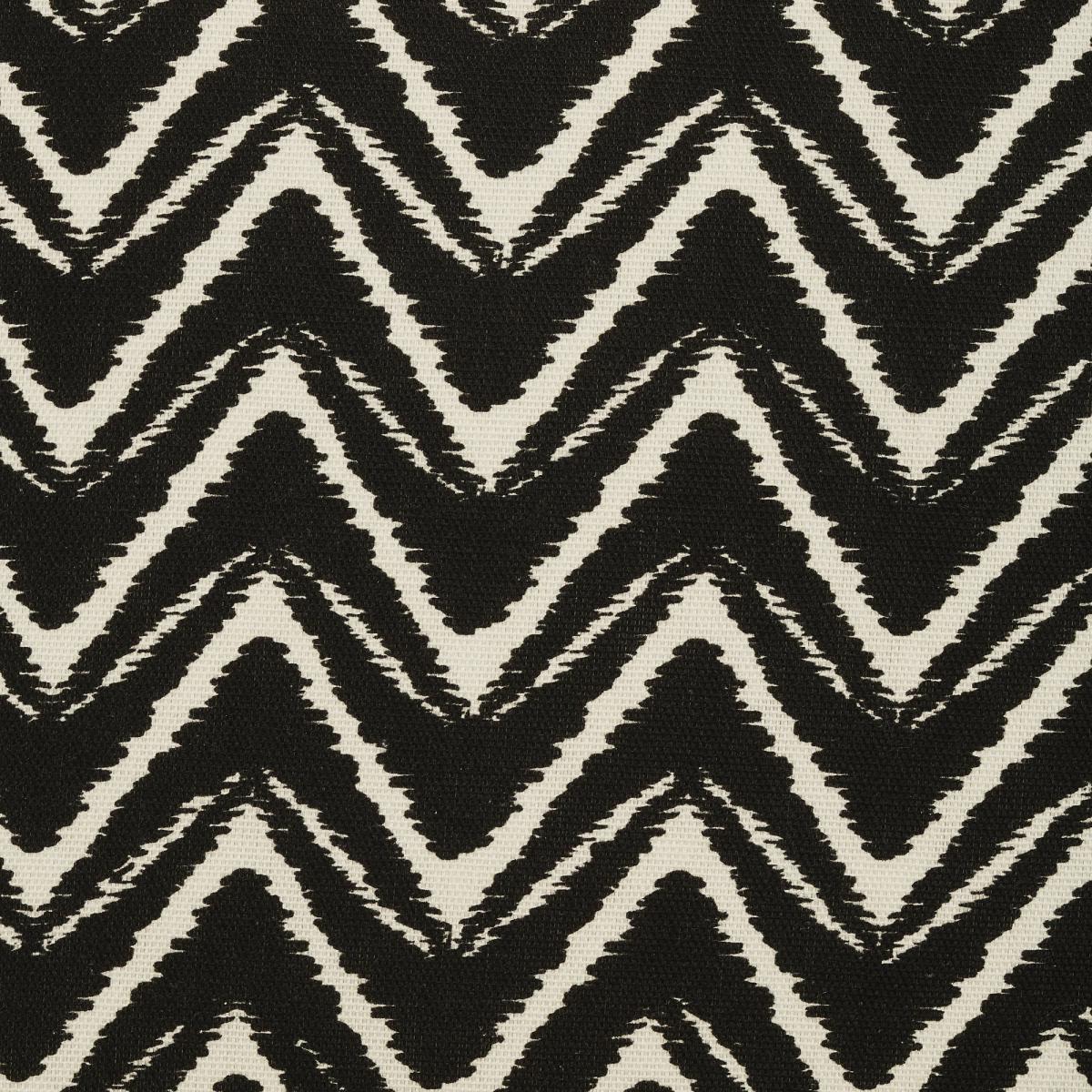 Sumba Cushion Monochrome Black and white – image 3