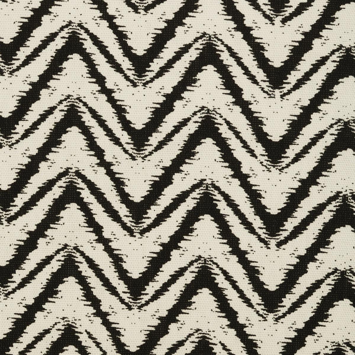 Sumba Cushion Monochrome Black and white – image 4